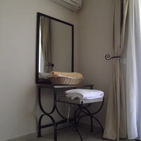 Hotel Dardanos 2*