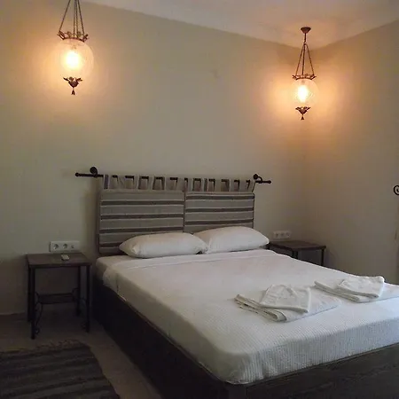 Hotel Dardanos 2*