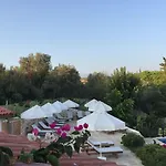 Dardanos Hotel 2*