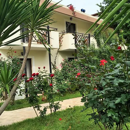 达达诺斯酒店 2*